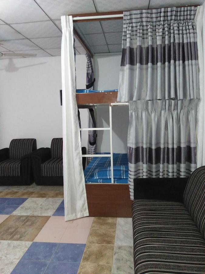 Kingfisher Hostel Anuradhapura Exterior foto