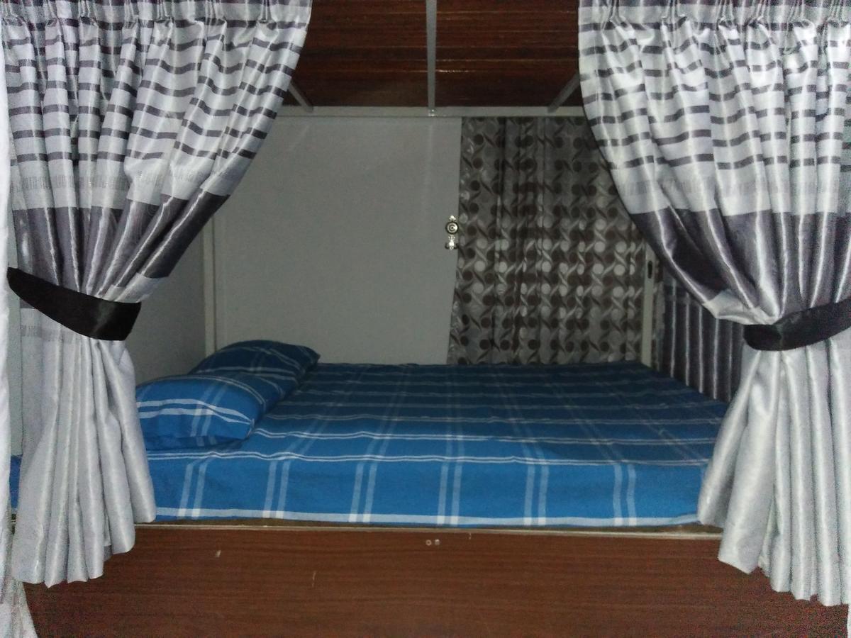 Kingfisher Hostel Anuradhapura Exterior foto